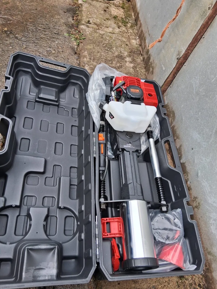 Post driver - Image 1