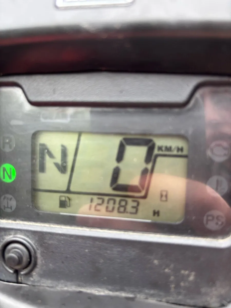 Honda 520 FM6 immaculate condition - Image 4