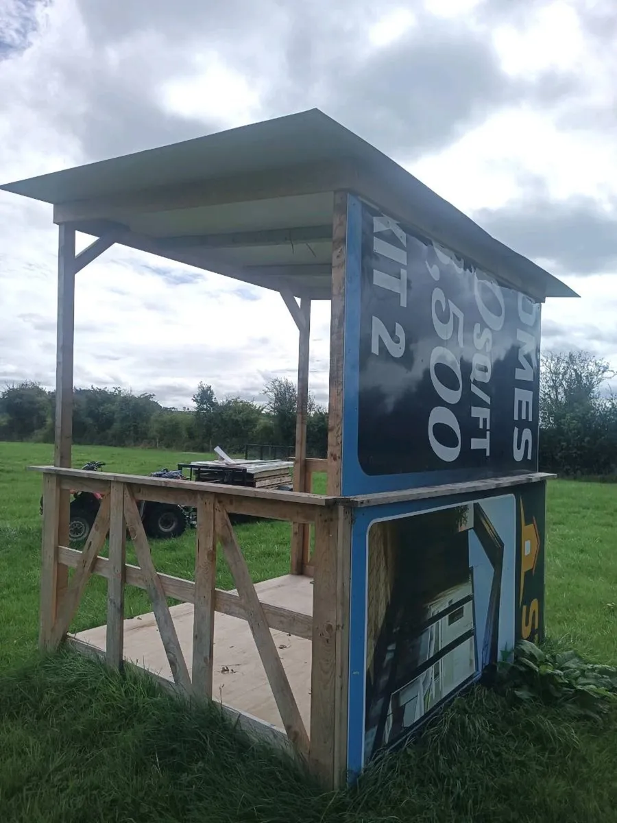 Pergola/stage - Image 4