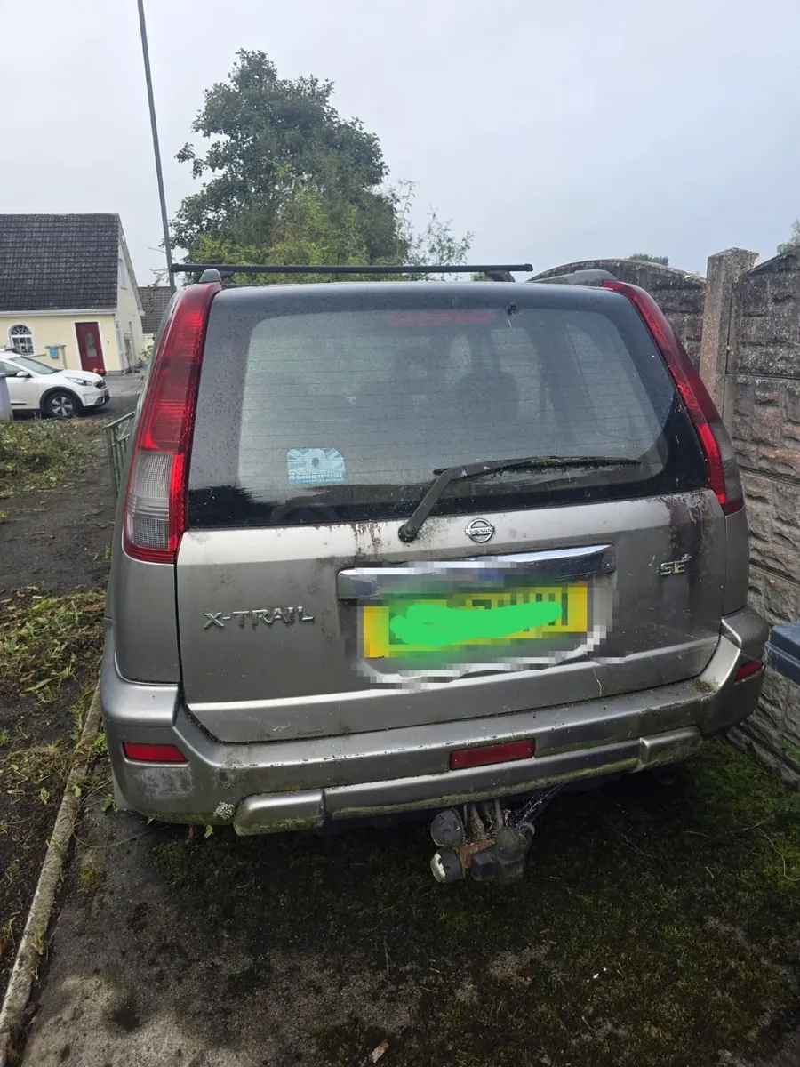 Car for parts or scrap - Image 2
