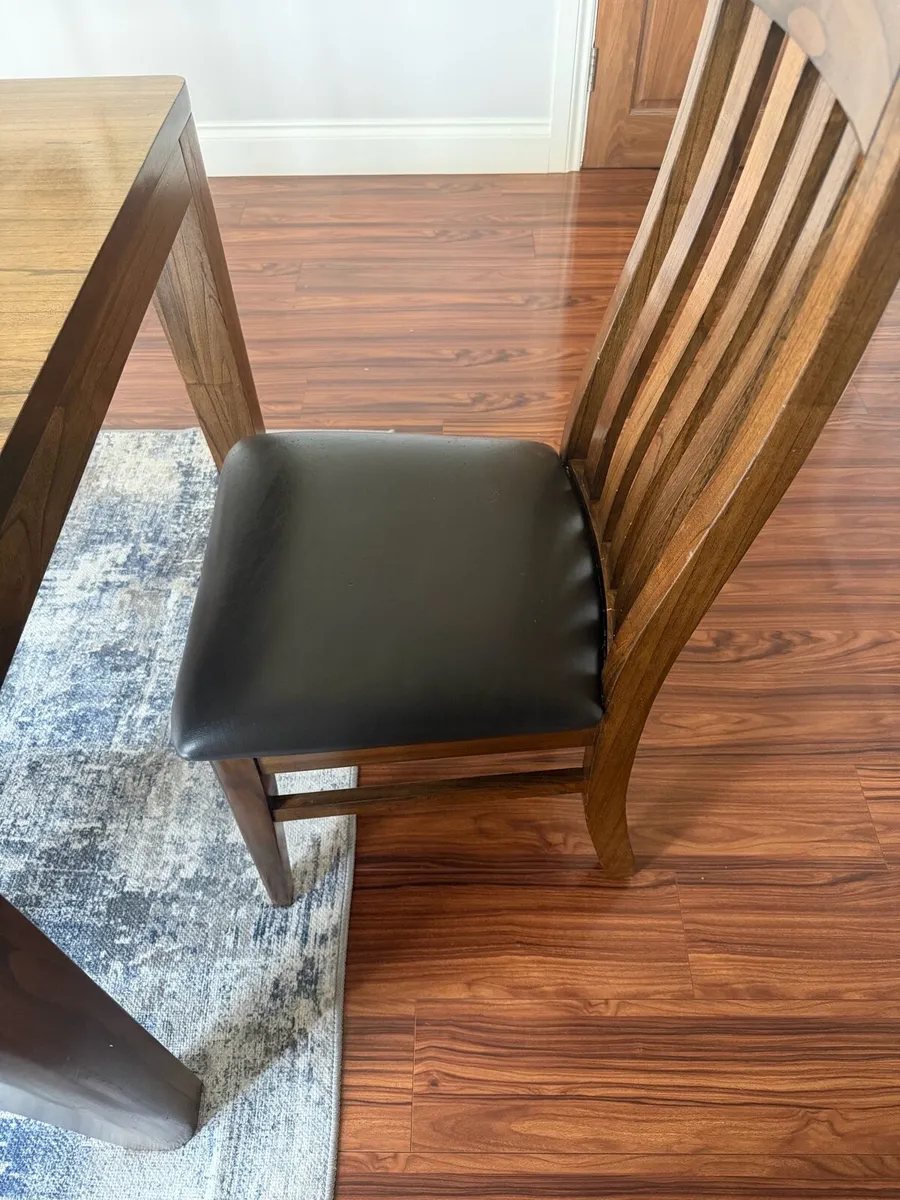 Walnut Dinning Room Table & 6 Chairs - Image 3