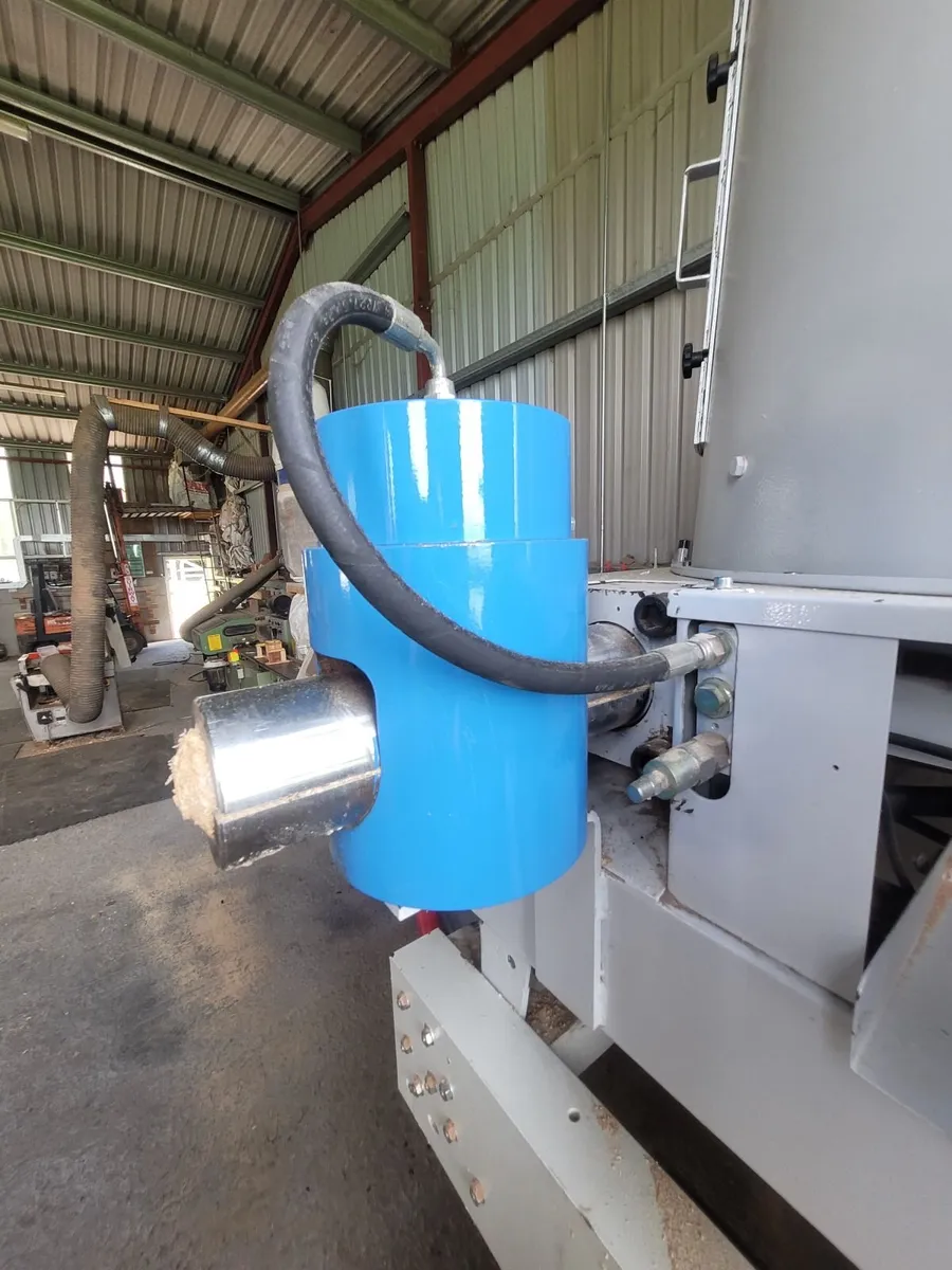 Briquette Machine/Hydraulic press - Image 3