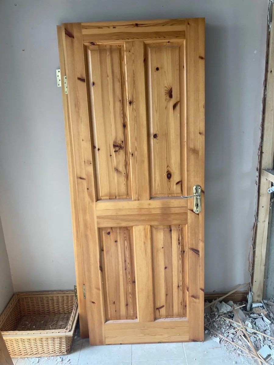 Internal pine house doors - Image 2