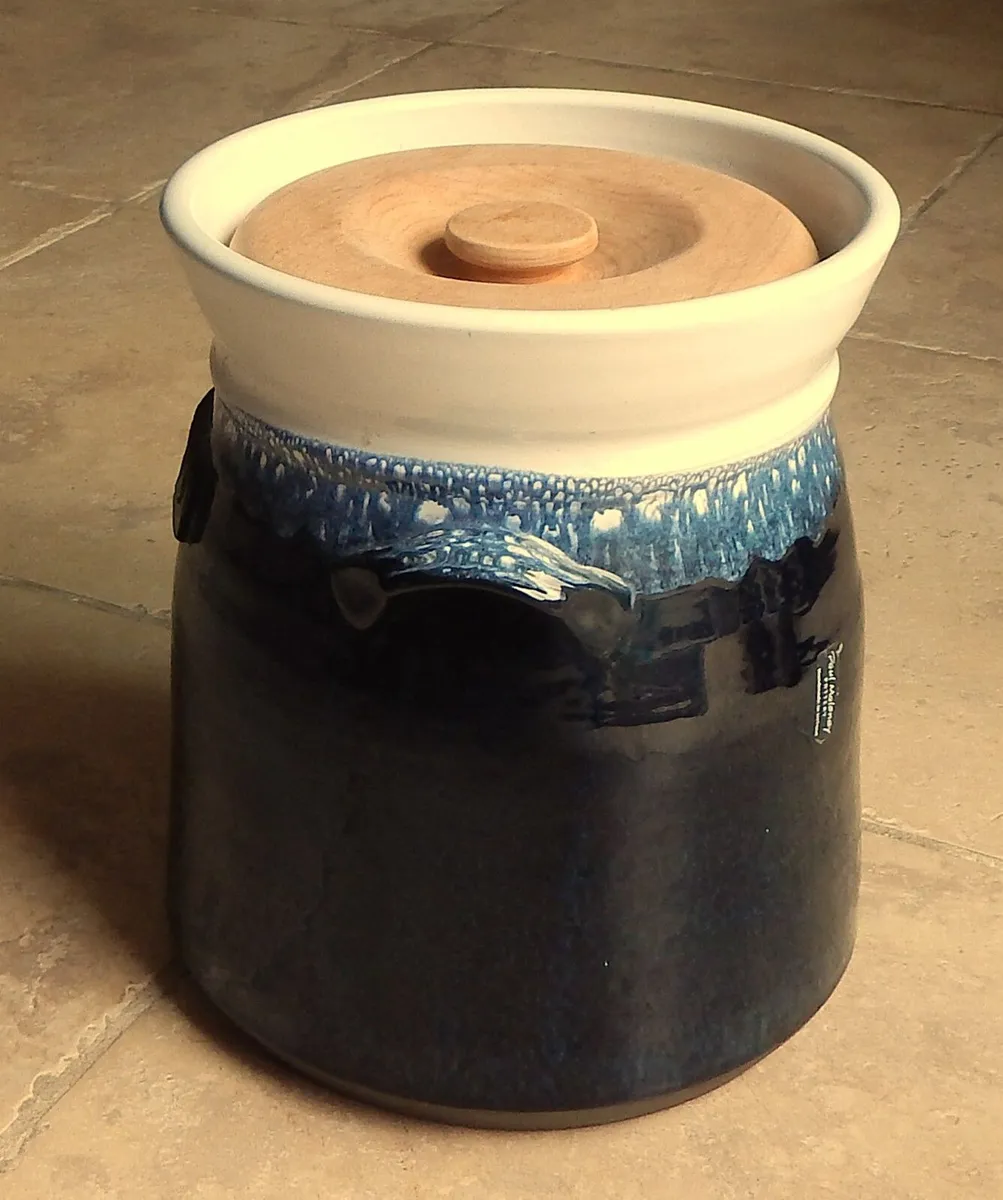 Large Paul Maloney Pottery ‘Ocean’ Bread Crock - Image 2
