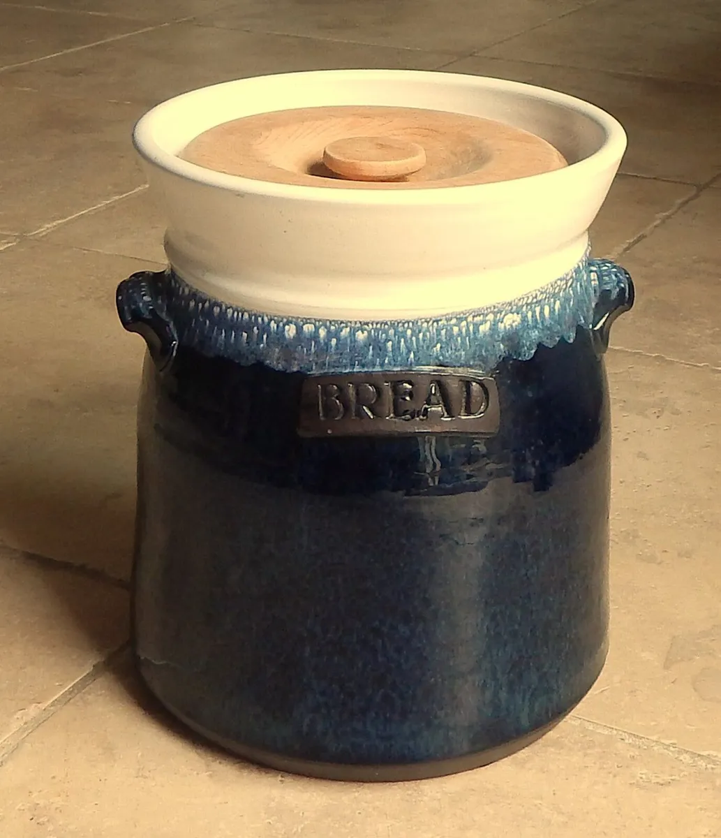 Large Paul Maloney Pottery ‘Ocean’ Bread Crock - Image 1