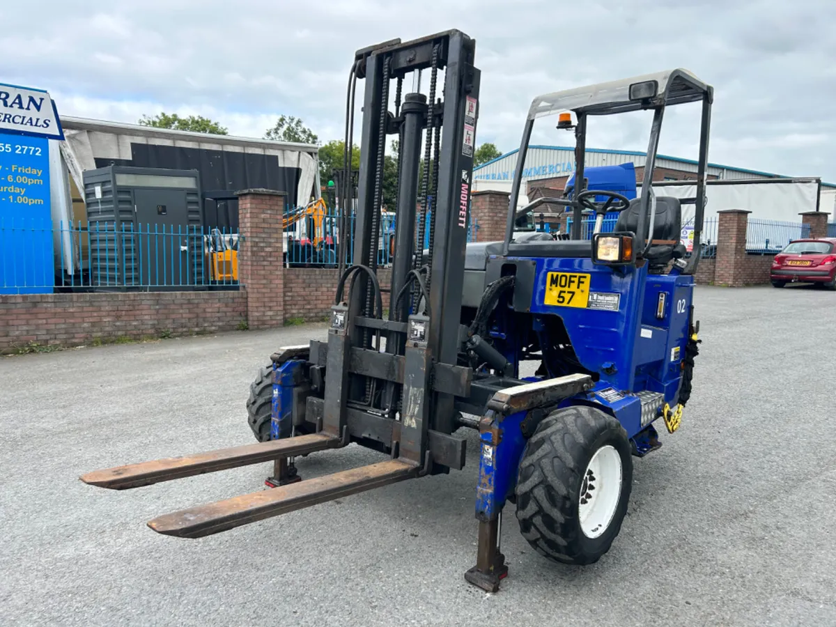 2005 Moffett mounty m8 2.5 ton forklift - Image 1