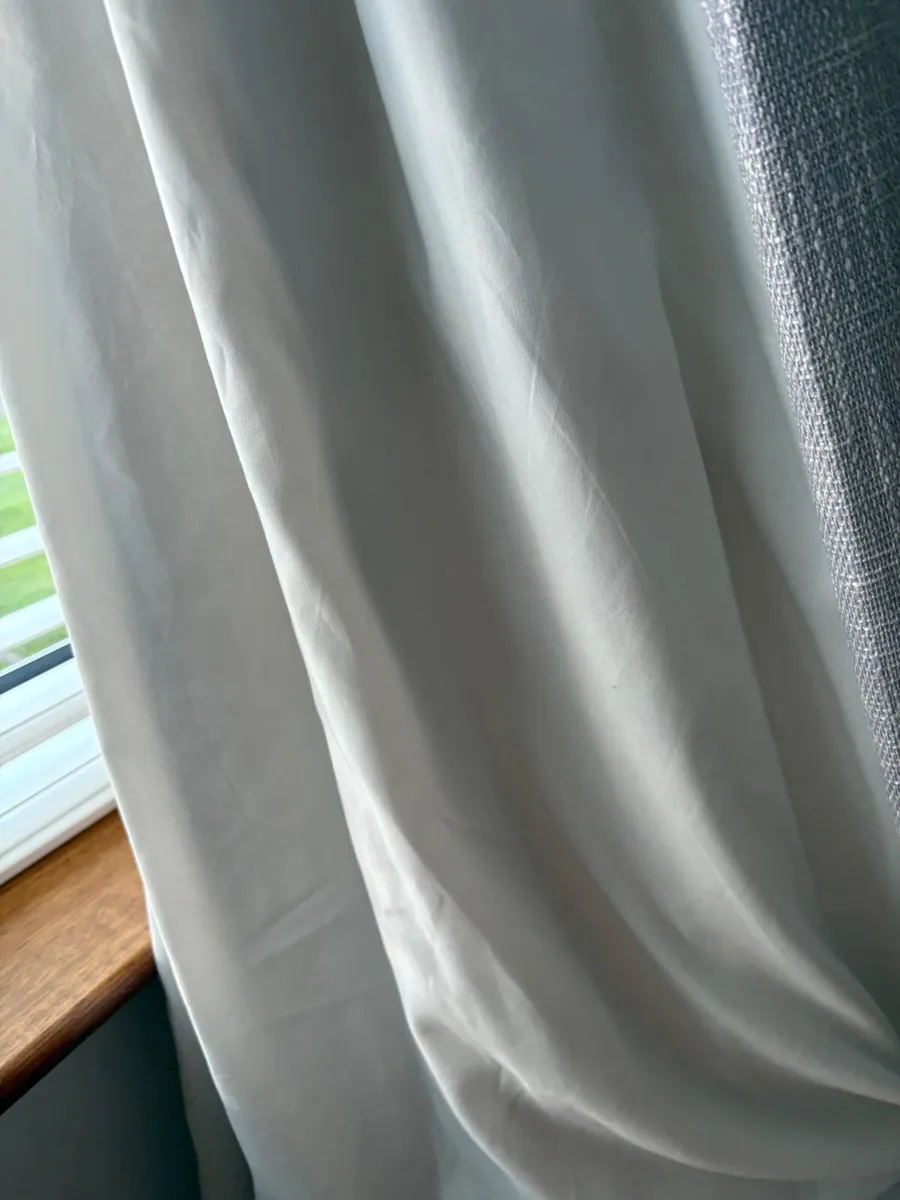 Curtains - Image 1