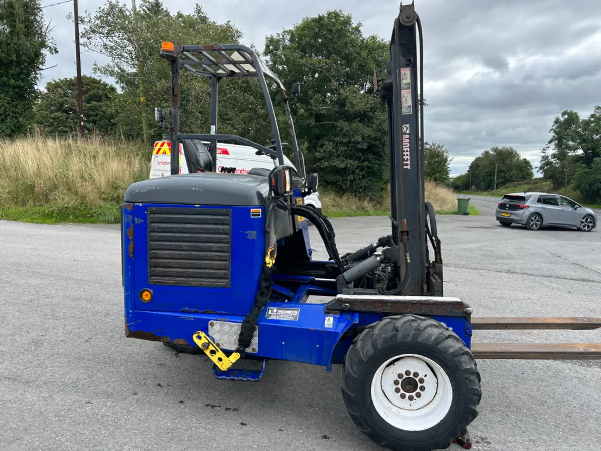2005 Moffett mounty m8 2.5 ton forklift - Image 4