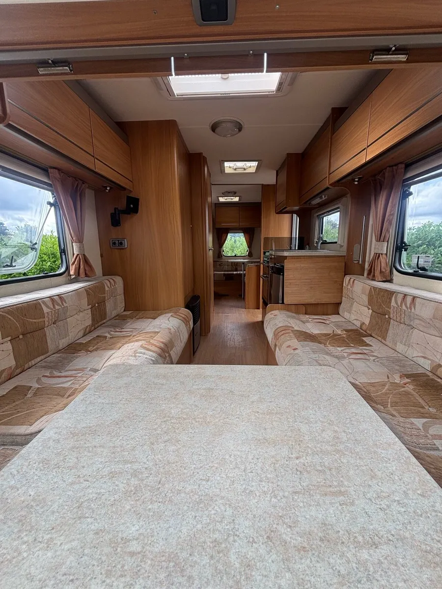 🚐 SWIFT SPRITE MAJOR 6 BERTH FAMILY CARAVAN - Image 4