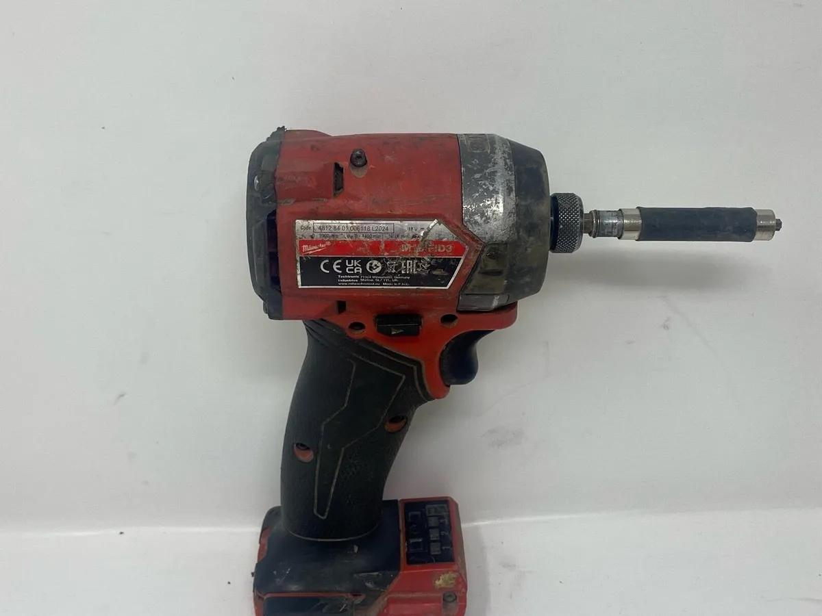 Milwaukee M18 FID3 18V IMPACT DRIVER - Image 2