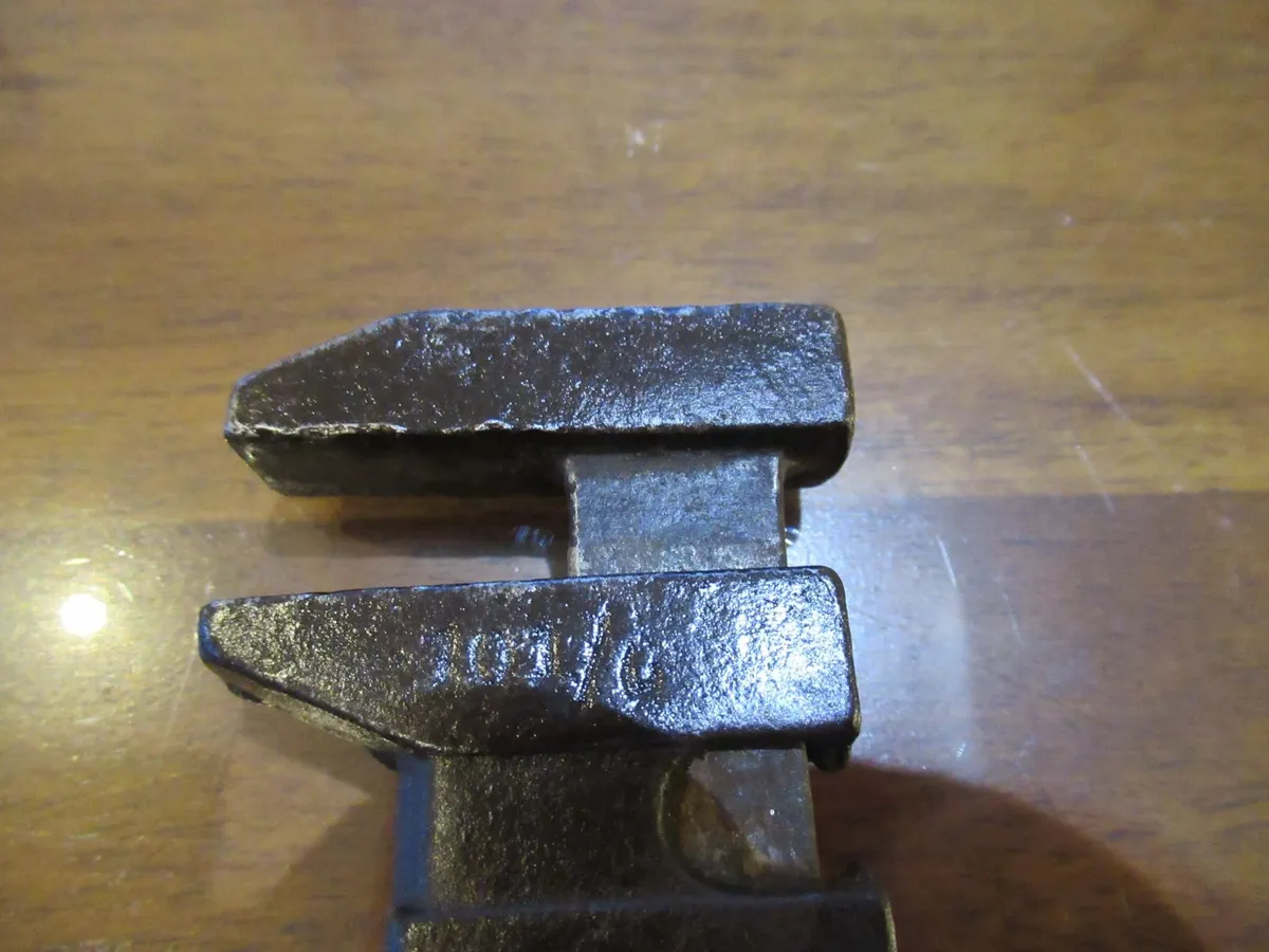 tools Monkey Wrench vintage antique car garage - Image 4