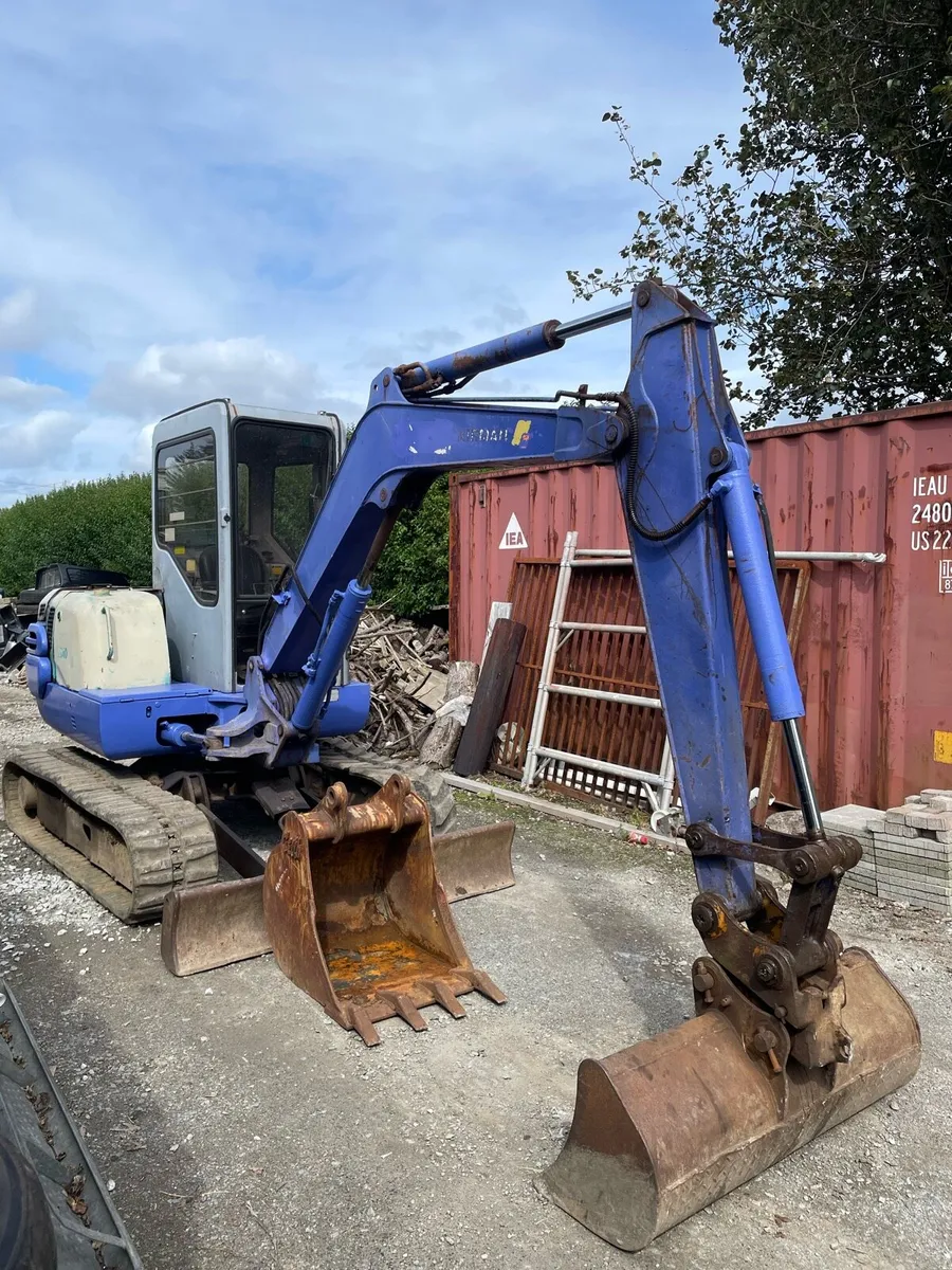 Hitachi Airman Ax40 - Image 2