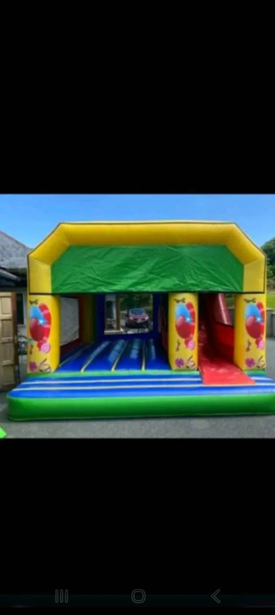Bouncing castle - Image 1
