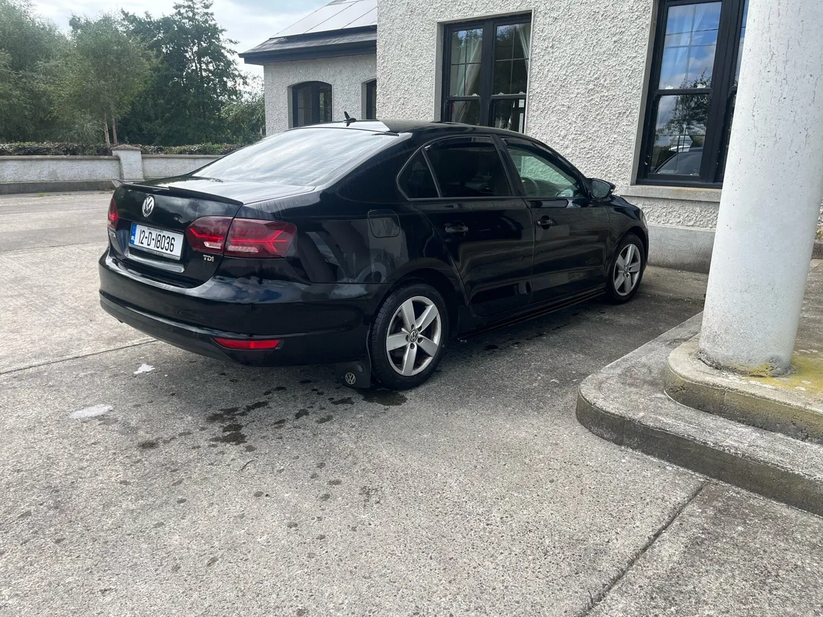 Volkswagen Jetta - Image 3