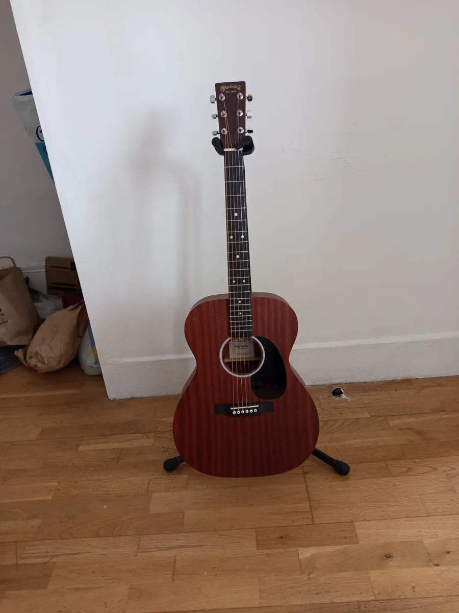 Guitar - Image 2