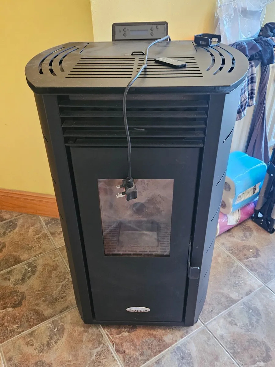 Stanley pellet stove - Image 3
