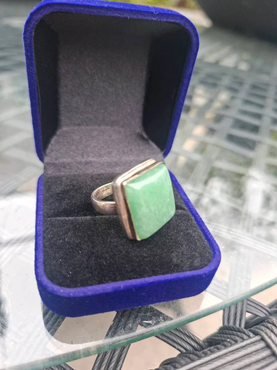 Vintage Sterling 925 Silver Ladies Ring - Image 1