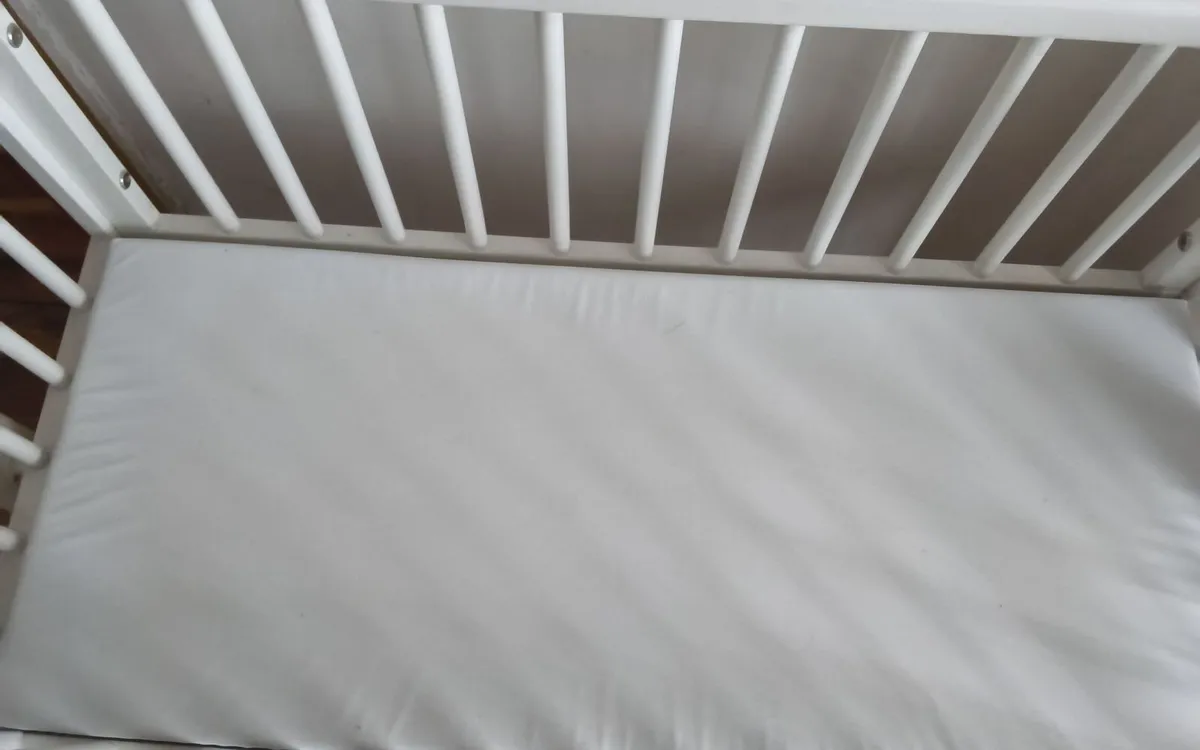 As new rocking cot brand new mattress - Image 2