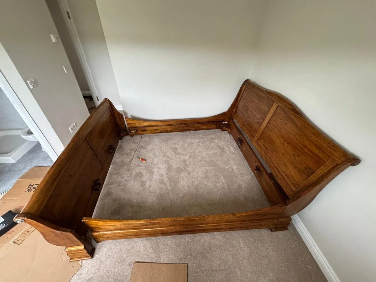 Sleigh bed new - Image 1