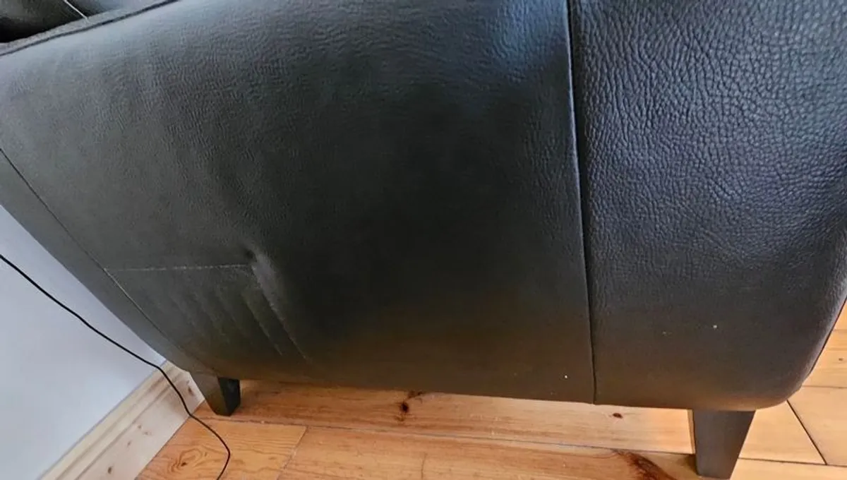2 seater leather couch - Image 2