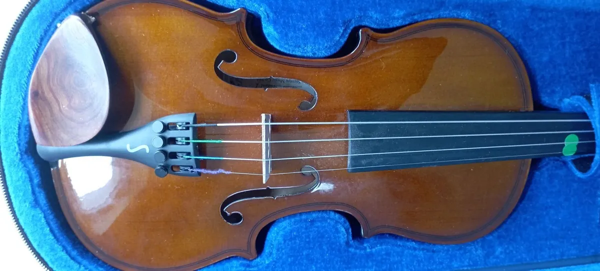 Violin 1/4 size - Image 2