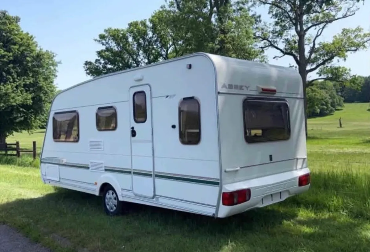 Caravan - Image 2
