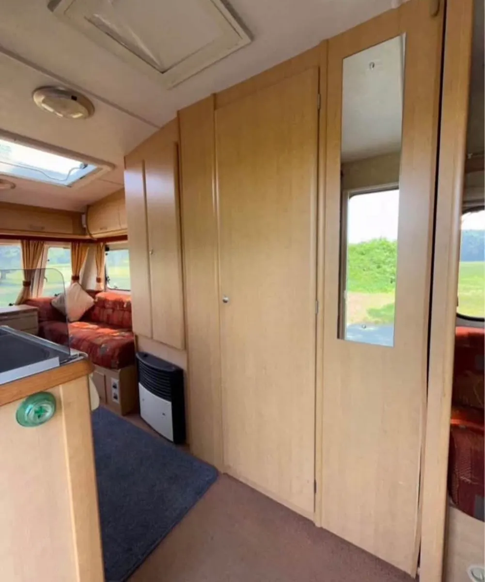 Caravan - Image 4