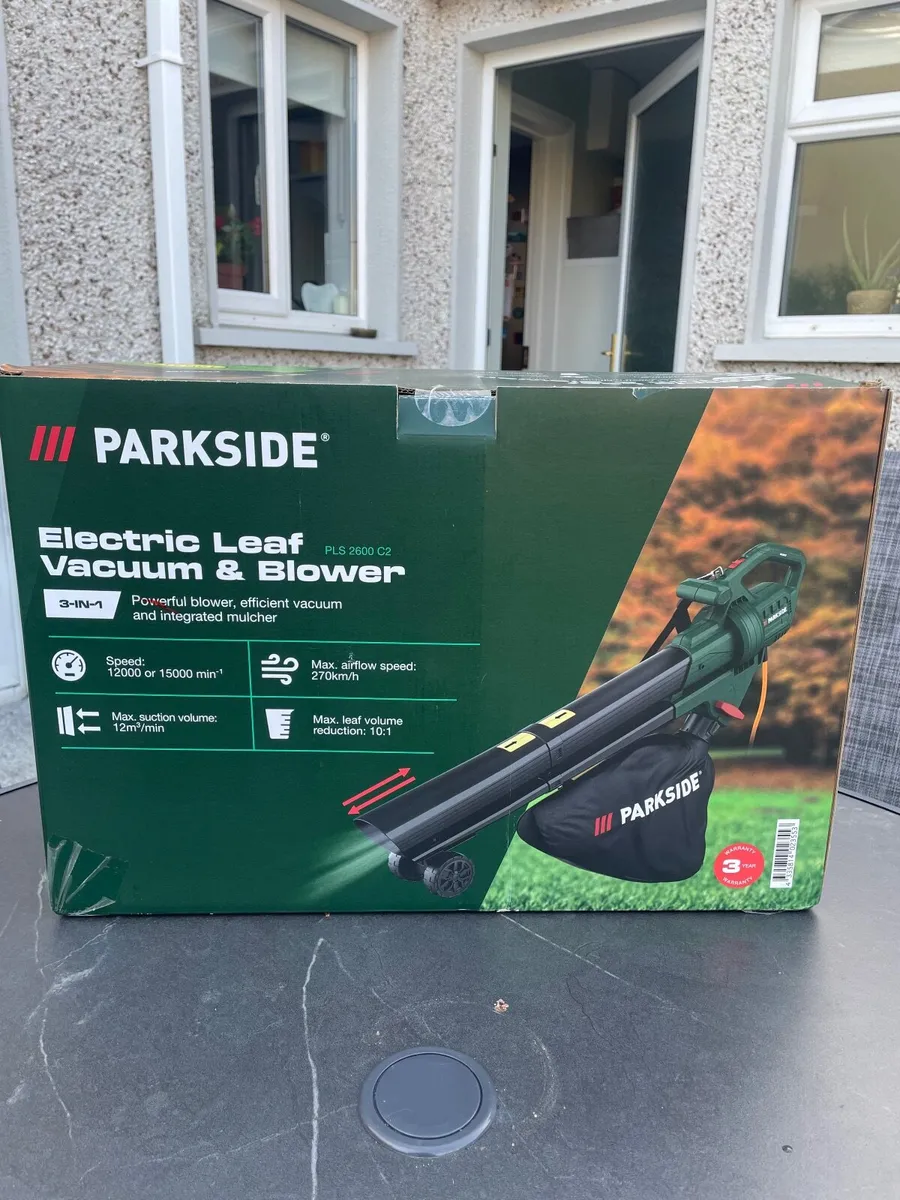 Parkside Electric Leaf vacuum and blower - Image 1