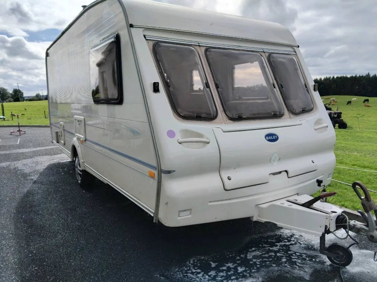 Bailey ranger 5 berth caravan - Image 4