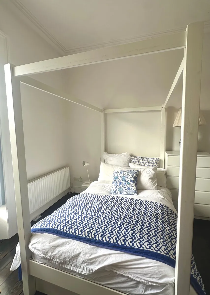 White Four Poster Bed - Small Double (4ft) - Image 2