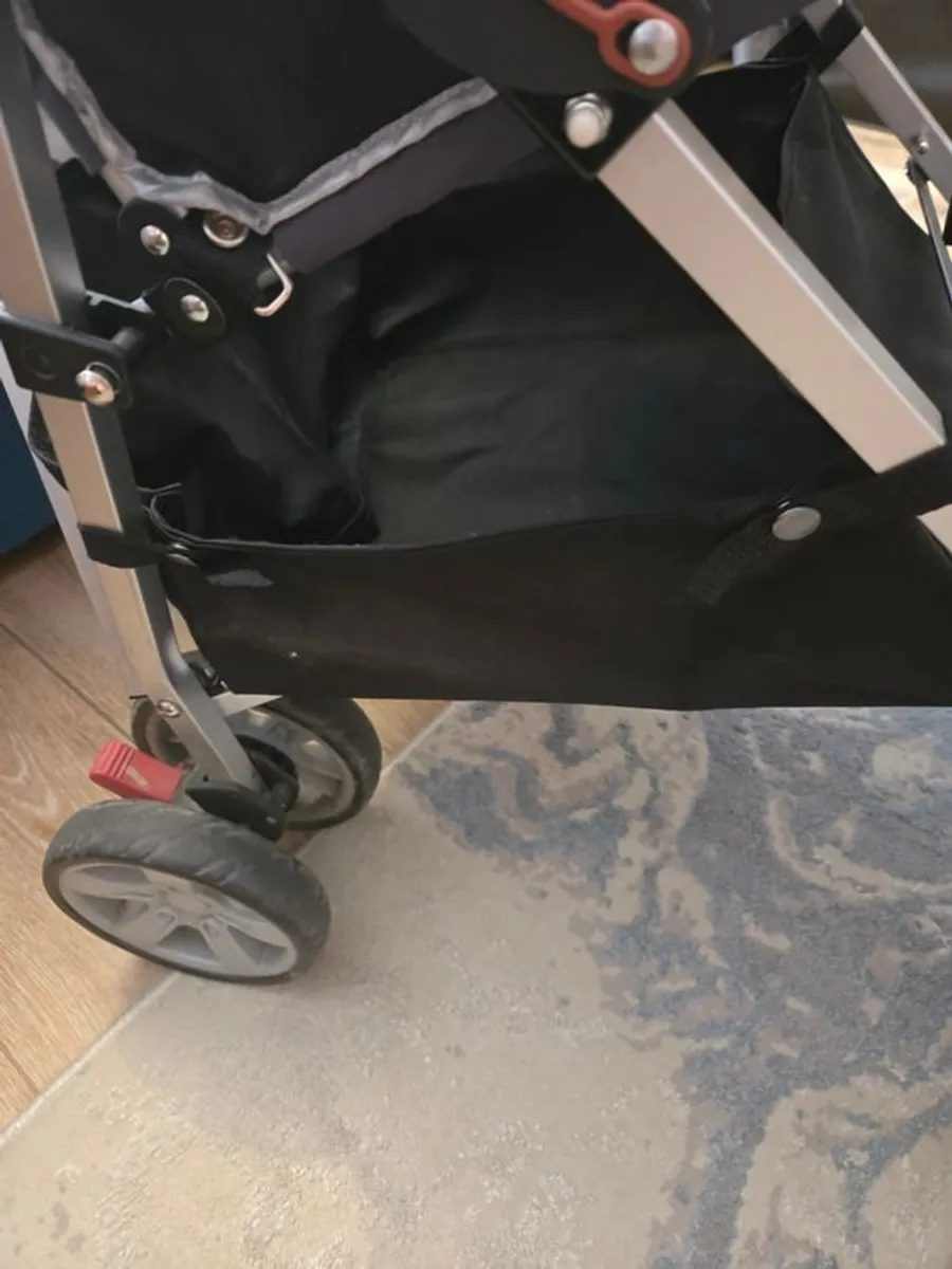 Elise excel stroller red - Image 2