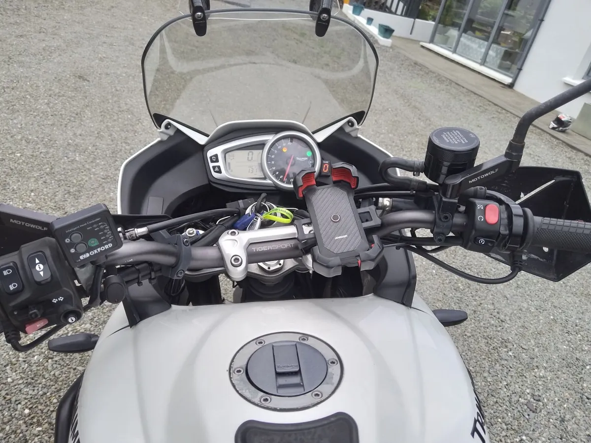 Triumph Tiger Sport 1050  2015 - Image 4