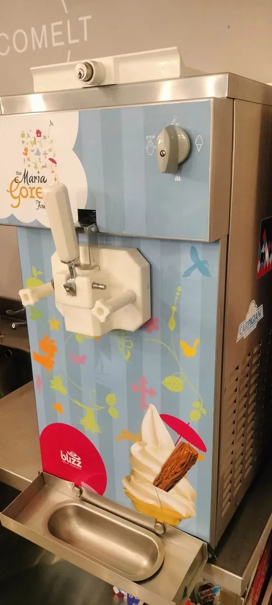 Ice Cream Machine - Image 4