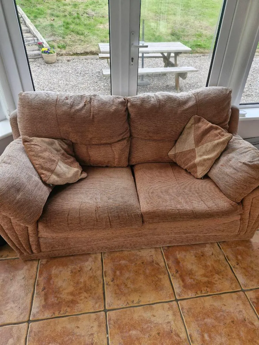 2 Seater couch - Image 2