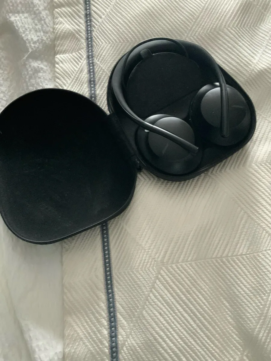 Bose Noise Cancelling Headphones