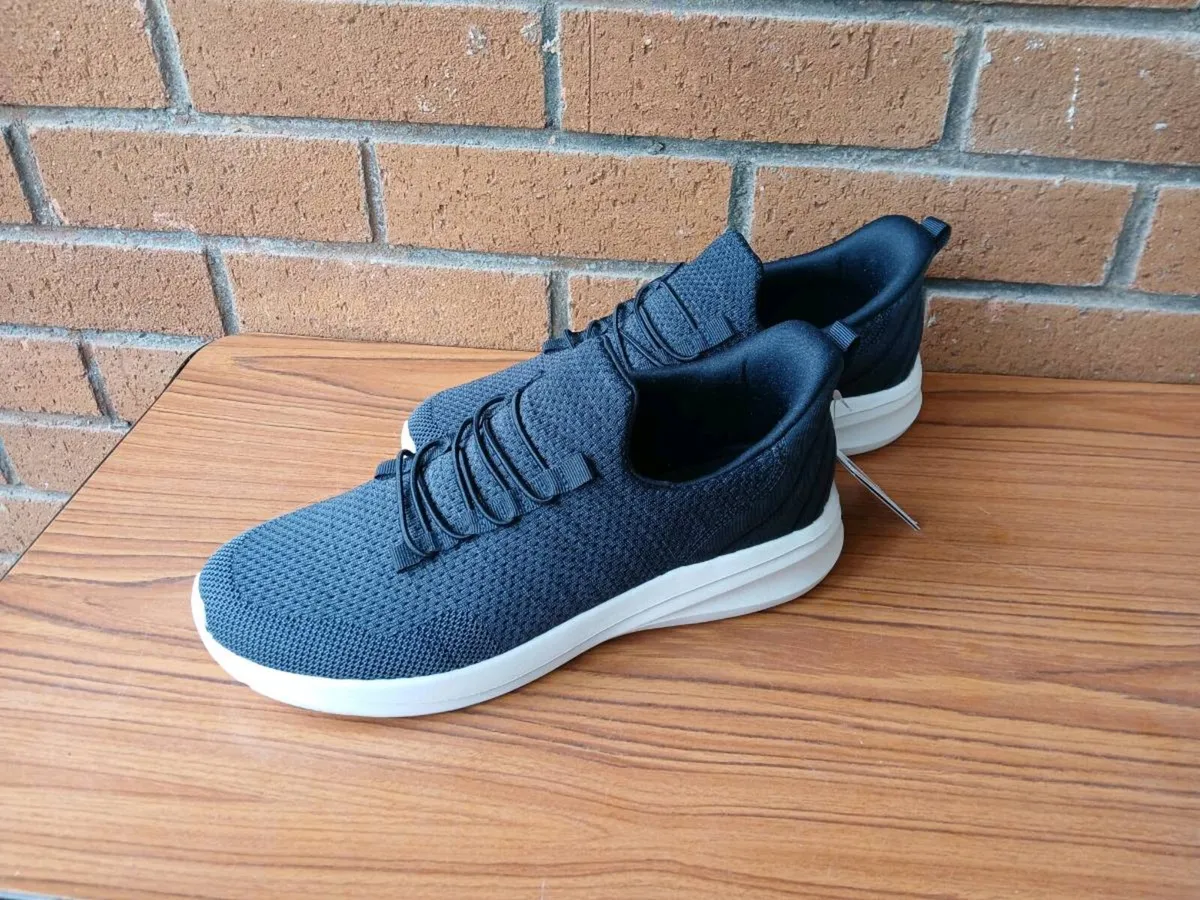 New gents walking shoes size 44. - Image 2