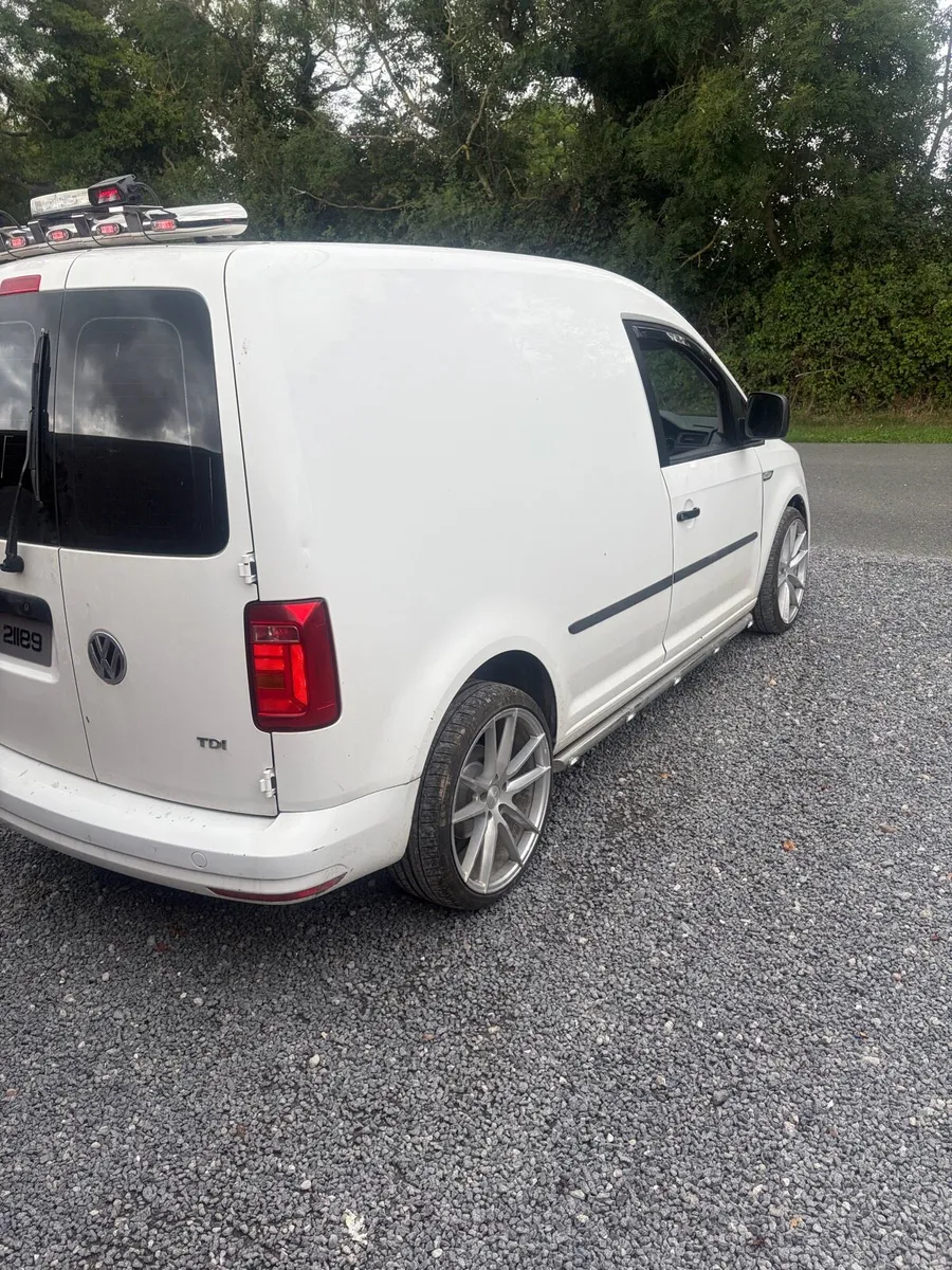 Vw caddy - Image 4
