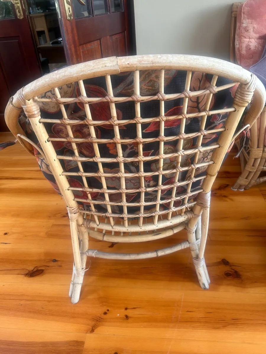 Sun room chairs - Image 2