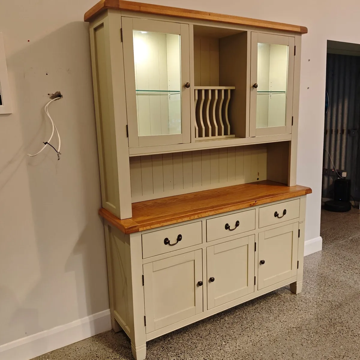 Kitchen dresser - Image 2