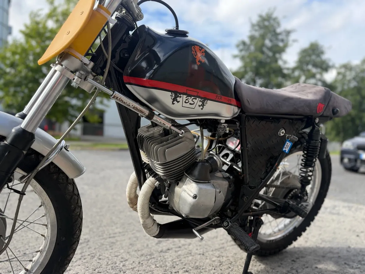 Bridgestone 175 Twin 2 Stroke Flat tracker - Image 2