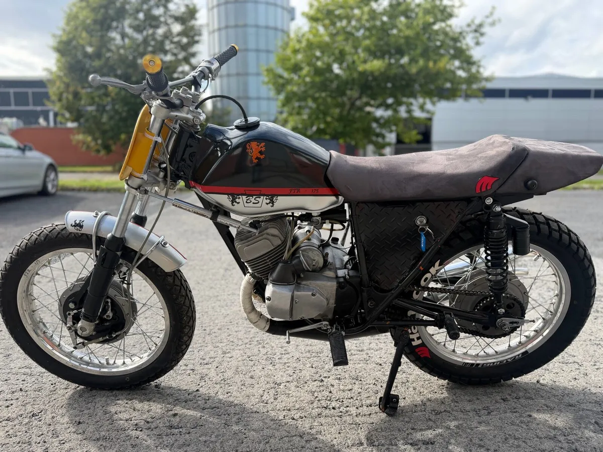 Bridgestone 175 Twin 2 Stroke Flat tracker - Image 1