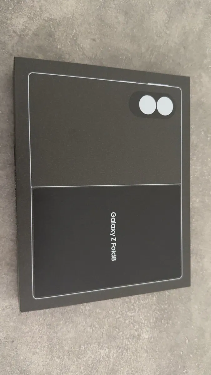 Samsung Galaxy Z fold 8 - Image 3