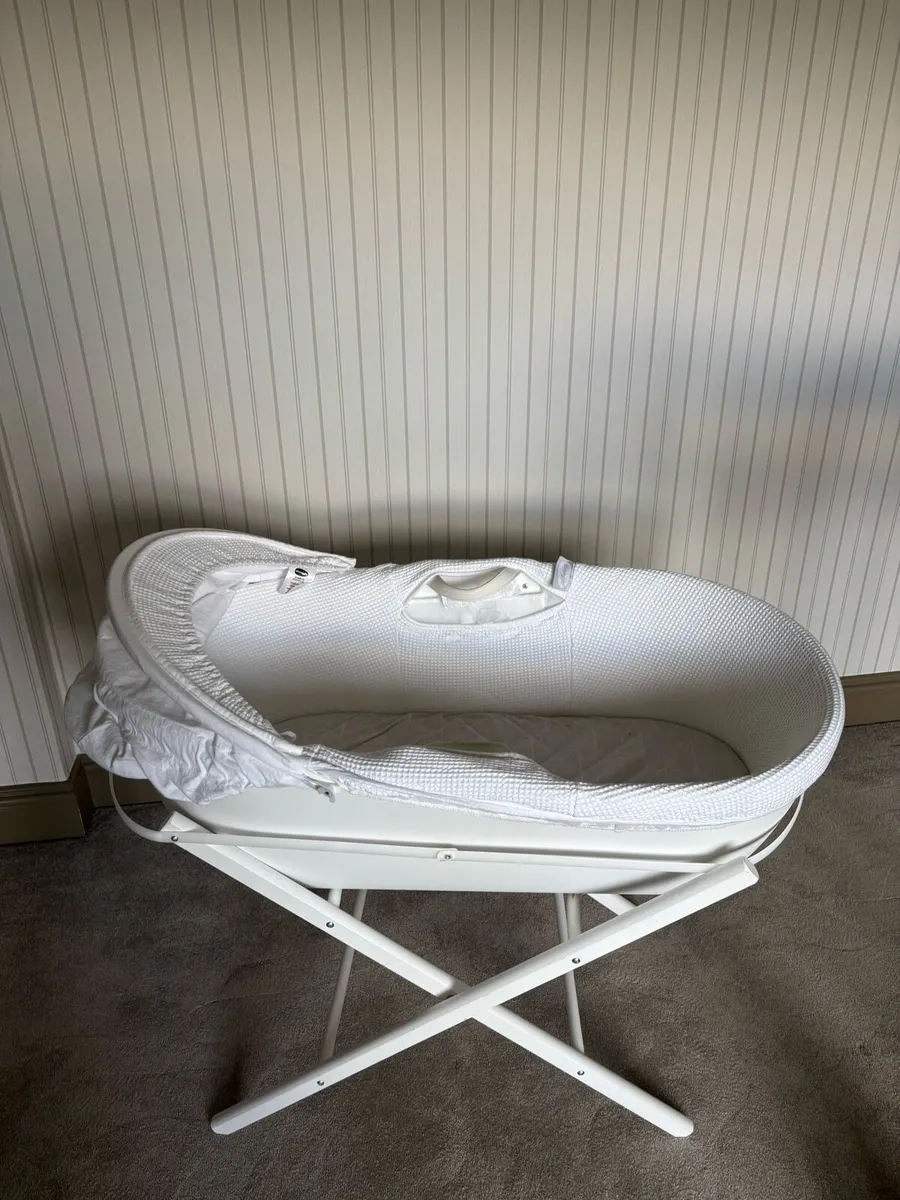 Snuggle Baby Basket - Image 3