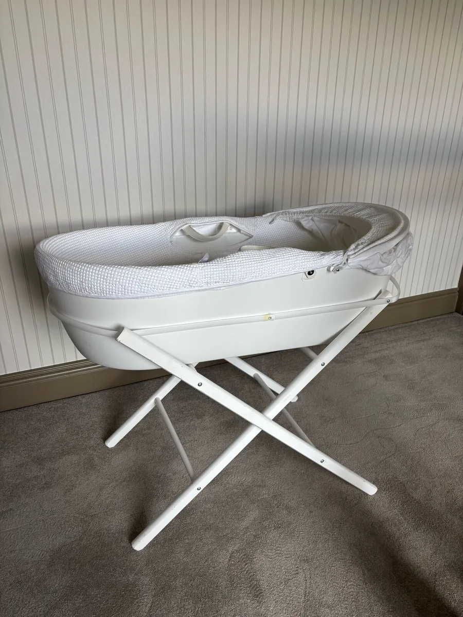 Snuggle Baby Basket - Image 1