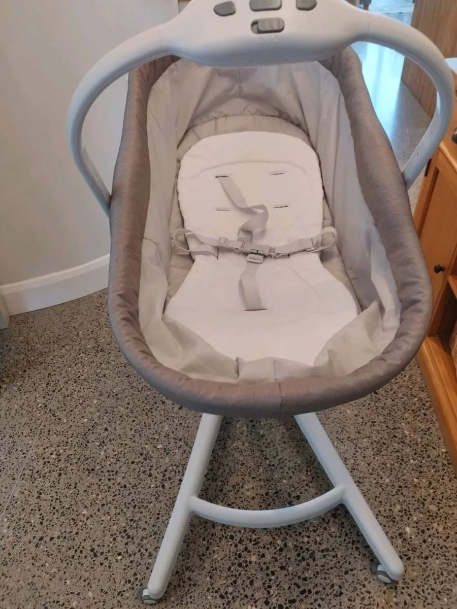 Chicco 4 in 1 - Image 1
