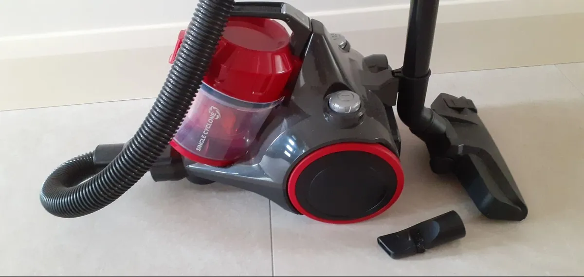 Bagless Hoover (Morphy Richards) 2Ltr 700w Red - Image 2