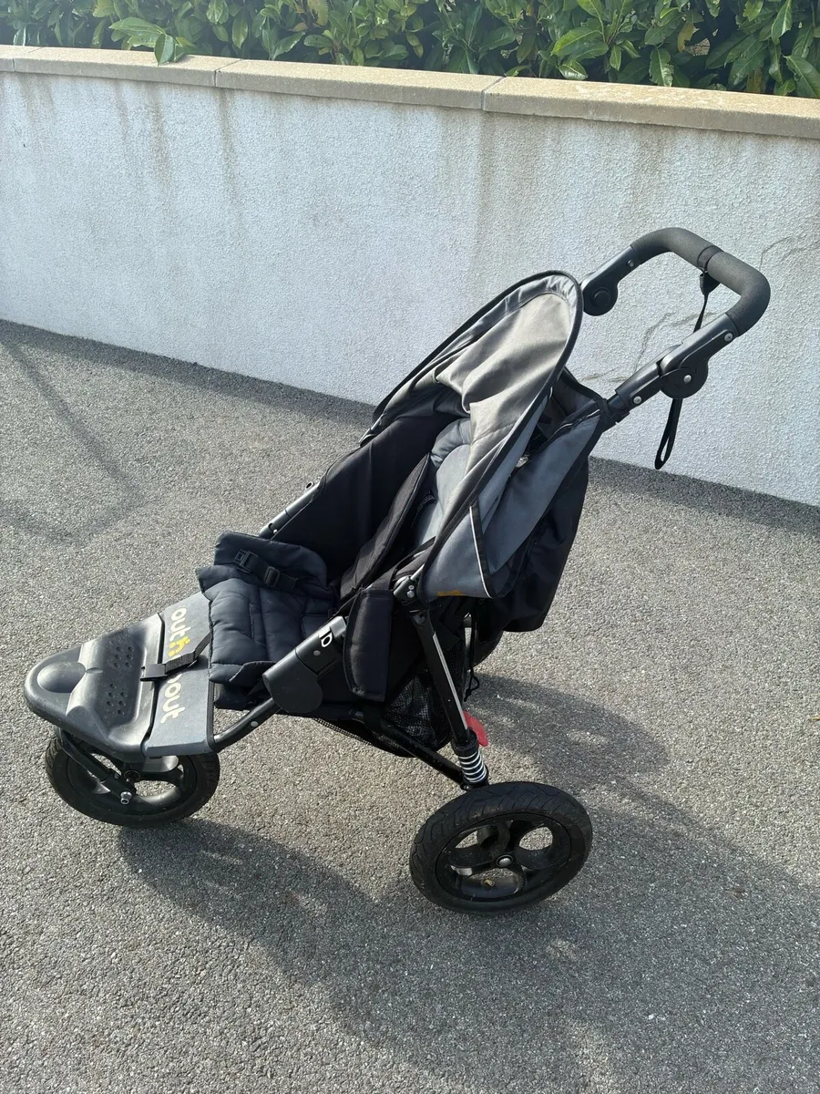Out & about buggy - Image 3