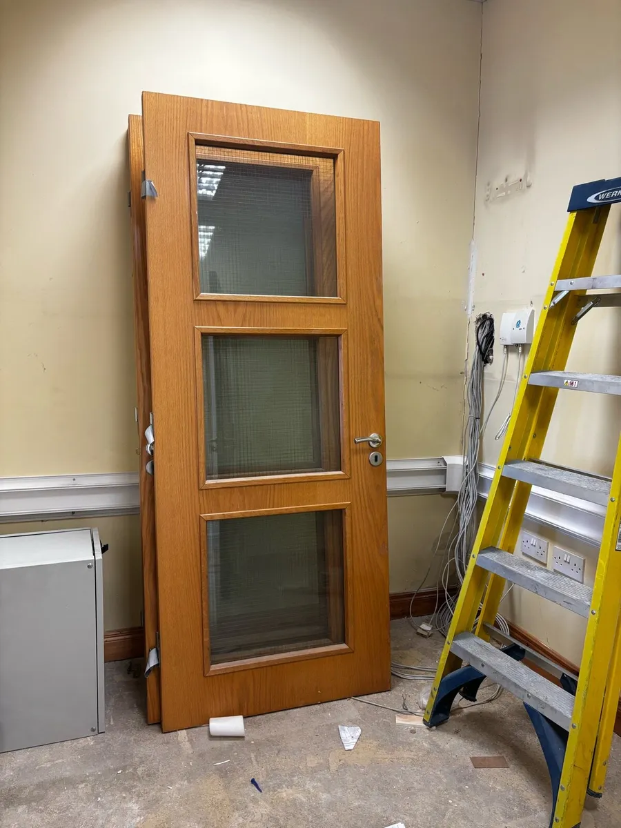 Solid wood doors - internal & glass & external - Image 4