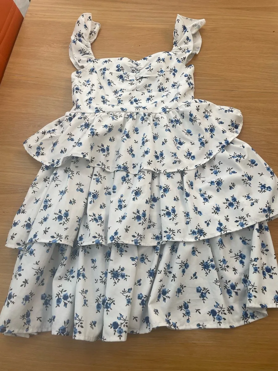 Girls brand new or worn once size 11-13 Pennys clo - Image 3