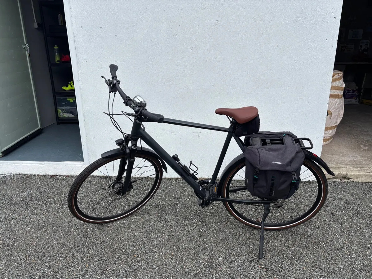 Cube Kathmandu Pro Men’s Touring Bike - Image 1